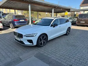 Volvo V60 R Design Expression Recharge Plug-In Hybrid AWD