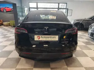 Tesla Model Y Performance Dual AWD*PANO*VOLL Bild 4