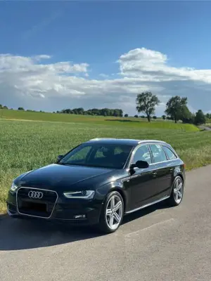 Audi A4 B8 2.0 TDI / S-Line