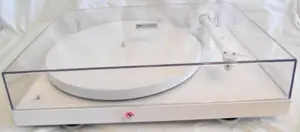 PRO-JECT Debut PRO Plattenspieler + Ortofon 2M