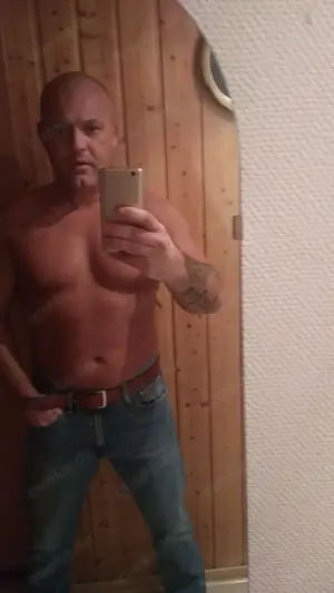 Paar sucht paar für Massage 