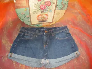 NEU Knackpo Jeans Bermuda Short Hotpants Hose H&M Gr. 38  S blau