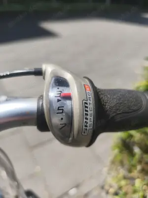 Hercules Fahrrad mit Doppelter Federrung