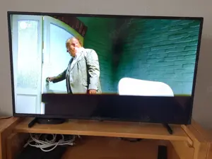 Der Panasonic 4K LED Android TV TX-40JXW834  schwarz , ist technisch + optisch in sehr gutem Zustand