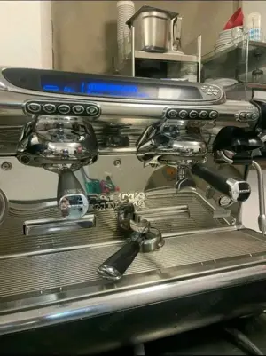 Kaffeemaschine FAEMA Espressomaschine Siebträger la Cimbali Bild 2