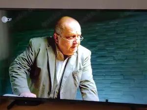 Panasonic TX-40JXW834 schwarz , technisch + optisch sehr gut