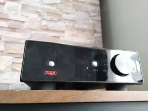 Rega Brio-R Vollverstärker Bild 3