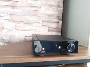 Rega Brio-R Vollverstärker Bild 7