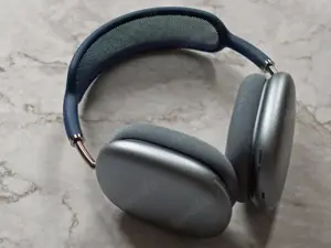 AirPods Max Spaceblue