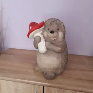 Dekofigur Igel mit Pilz 