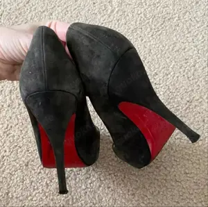 Getragene Heels,Sportsöckchen,Nylons und Birkenstock im Angebot  Bild 2