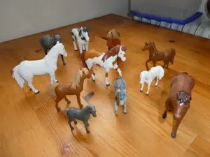 Bibi & Tina, großer Pferdestall Martinshof mit viel Zubehör, Set 1, Marke Craze