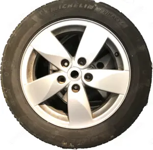 Verkaufe gebrauchte Aluminiumfelgen 6,5J 16 5 CH 47 PROTEUS mit montierten Sommerreifen Michelin