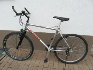 Mountainbike MTB 26  Markenfahrrad, Leichtlaufrad 21 Gang Shimano