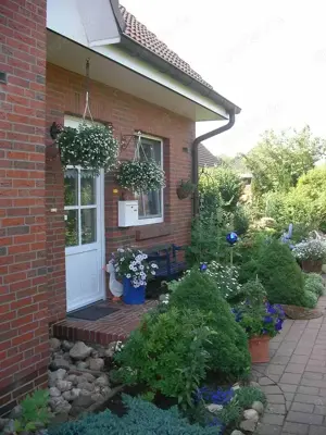 4 Zimmer im gepflegten Reihenhaus (Bj. 1997) + Carport-Stellplatz