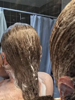 Haare und Shampoofetisch  Bild 10