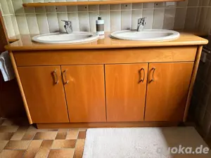 Doppelwaschtisch mit Unterschrank + Badschrank   zu verschenken!