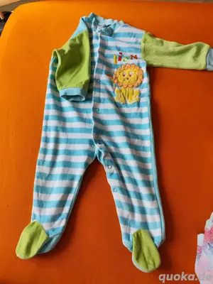 babyschlafanzug 