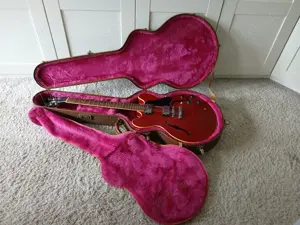 Halbakustische Gitarre Gibson ES-335
