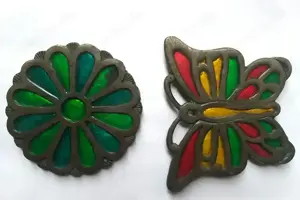 2 Untersetzer Topf Tee-Kaffee-Kanne Bunt-Glas Schmetterling Blume 12x4 vintage 70er