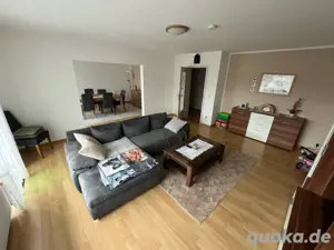 Schöne Helle 5 ZKB Wohnung in Niederklein zu Vermieten
