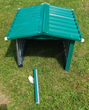 Große Rasenmähergarage Garage für Rasenmäherroboter, Wetterschutz (bzw. evtl. auch Hundehütte)
