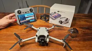 DJI Mini 4 Pro Kamera-Drohne