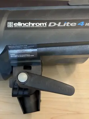  Elinchrom D-Lite 4 it - 2 Stk.   top Zustand   wenig gebraucht   ggf. einzeln abzugeben