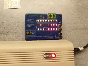 C-64   128 BlinkingDiag 4-in-1 Diagnostic Module. Commodore Bild 5