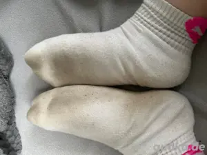 ich verkaufe getrangene socken 