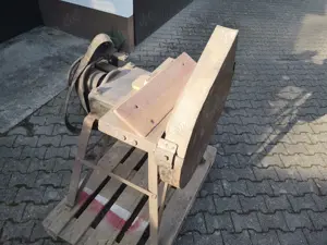 Hobelmachine mit Motor