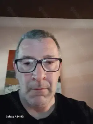 Paar oder Sie für geiles treffen Dienstag Mittag gesucht 