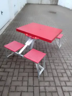 Camping-Tisch faltbar mit 4 Sitzen rot