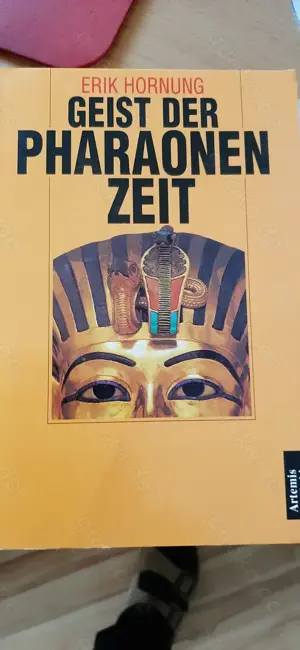 verschiede Bücher in sehr gutem Zustand