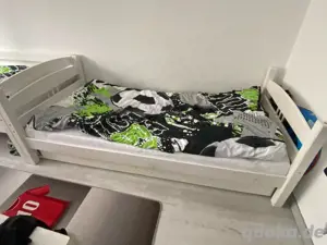 Kinderbett mit 2 Schubladen