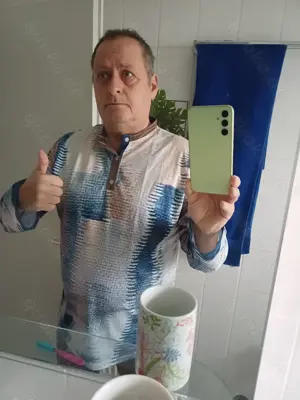 Suche Nette Aufgeschlossene Frau ab 40 Bild 2