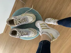 Fußfetisch Treffen: Duftfüße Dates Bild 6