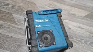 Neues Baustellenradio von Makita 