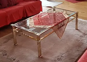 Klassische Couch- und Beistelltisch-Kombination Bild 9