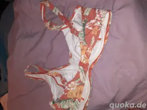 Bekini Oberteile 2 Stück nur zusammen zu verkaufen nicht einzeln zu verkaufen Festpreis kein handeln