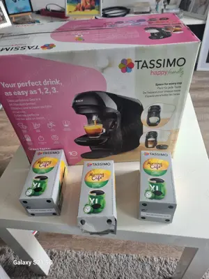 Eine Bosch Kaffeemaschine Tassimo ( neu ) mit Garantischein dabei