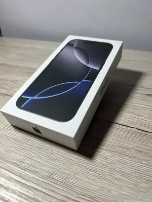 iPhone 16 Pro 128 GB Titanschwarz   Neu