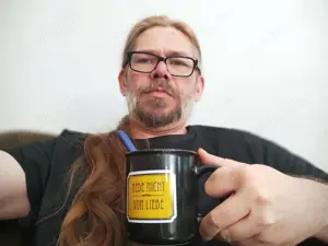 Welche Frau zwischen 25 und 55 möchte einem Mid-40er helfen ->
