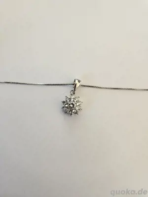 925er Silber Kette mit Blumenanhänger und Zirkon