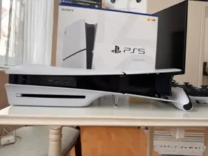 ps5 slim, 2 controller, 4 spiele