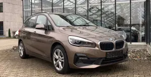 BMW 218 AHK Sitzheizung TÜV AU neu