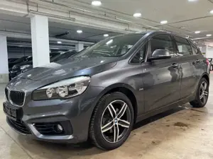 BMW 218 218d Active Tour Sport Line Automatik~Navi~Klima