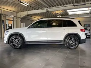 Mercedes-Benz GLB 200 AMG-NIGHT+7G-DCT+AHK+KAM+PANO+DISTRONIC Bild 4