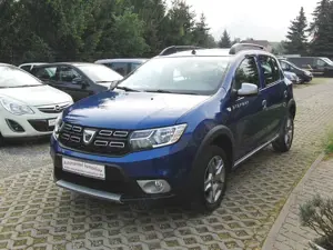 Dacia Sandero Stepway TCe 90 Klimaautomatik Bild 3