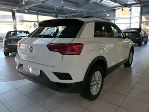 Volkswagen T-Roc *Navi*+AppConnect*LM*ACC*Verkehrzeichenerk Bild 5